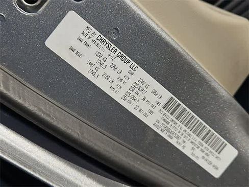 Used 2013 Dodge Grand Caravan SE image 31