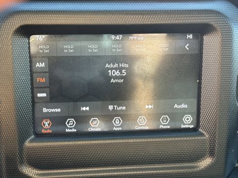 Used 2021 Jeep Gladiator Sport image 18