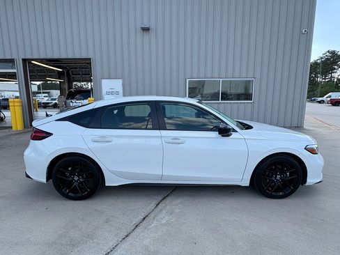 Certified 2025 Honda Civic Sport image 9