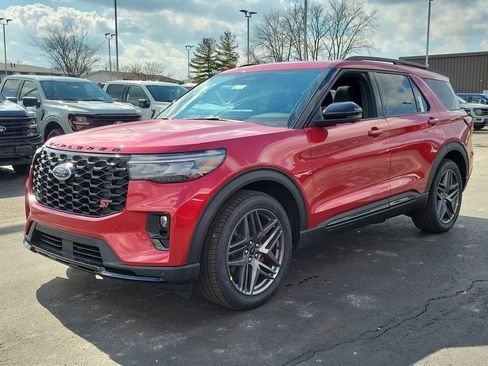 New 2026 Ford Explorer ST w/ Sun And Sound Package image 8