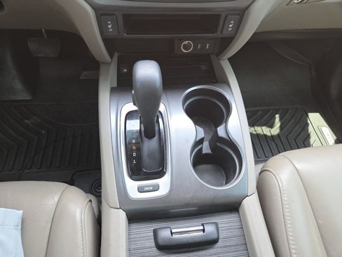 Used 2018 Honda Pilot EX-L image 34