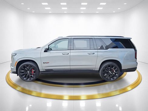 New 2026 Cadillac Escalade ESV V w/ LPO, ONYX Package AWD/4WD image 8
