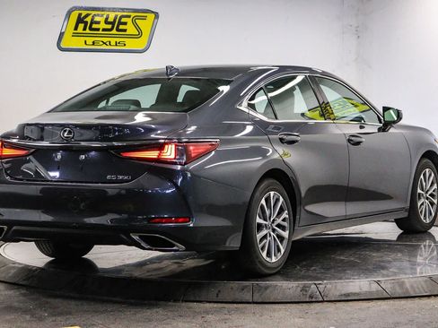 Certified 2025 Lexus ES 350 w/ Accessory Package (Z2) FWD image 4