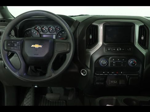 Used 2023 Chevrolet Silverado 1500 Custom w/ 2.7L Blackout Package AWD/4WD image 22