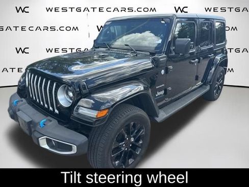 Used 2023 Jeep Wrangler Unlimited Sahara w/ Cold Weather Group AWD/4WD image 29