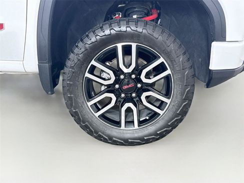 Used 2023 GMC Sierra 1500 AT4 w/ AT4 Preferred Package AWD/4WD image 31