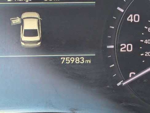 Used 2018 Genesis G80 3.8 AWD/4WD image 23