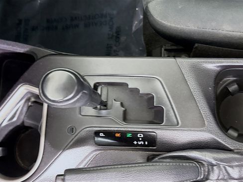 Used 2017 Toyota RAV4 LE image 20
