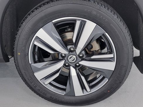 Used 2021 Nissan Rogue Platinum FWD image 11