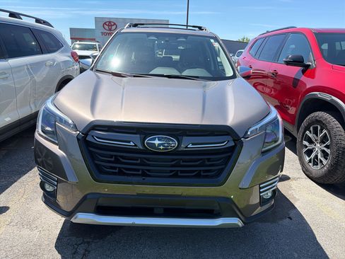 Used 2024 Subaru Forester Touring AWD/4WD image 3