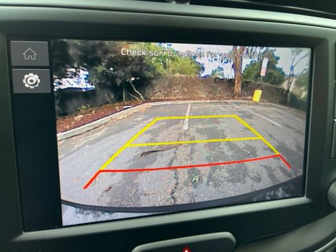 Used 2025 Kia Soul LX w/ LX Technology Package image 22