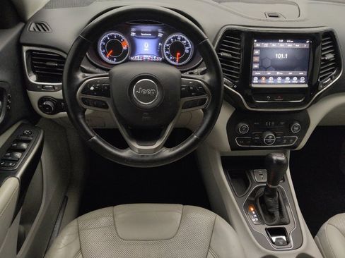 Used 2019 Jeep Cherokee Limited FWD image 22