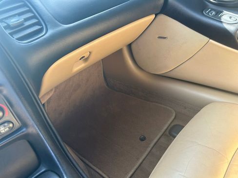 Used 1998 Chevrolet Corvette Convertible w/ Performance Handling Pkg image 15