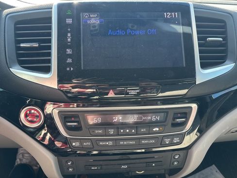 Used 2016 Honda Pilot Elite image 10