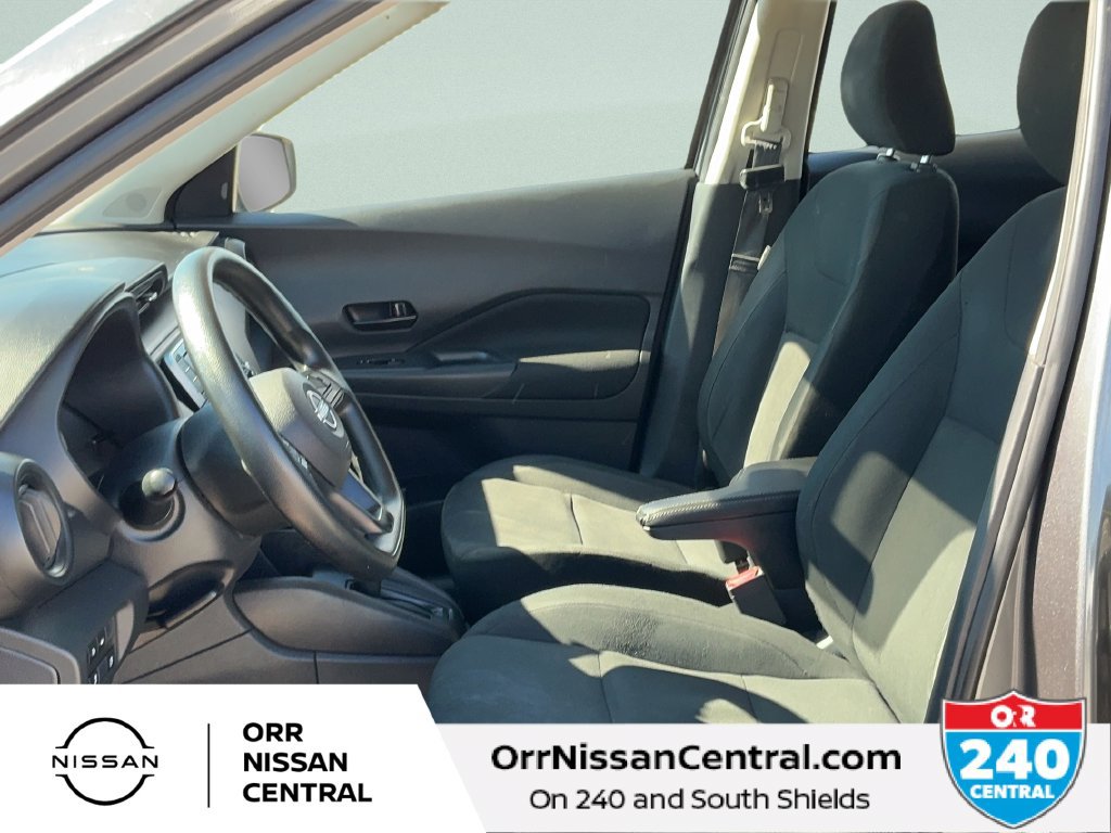 Used 2024 Nissan Kicks S FWD image 17