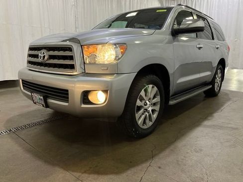 Used 2015 Toyota Sequoia Limited AWD/4WD image 28