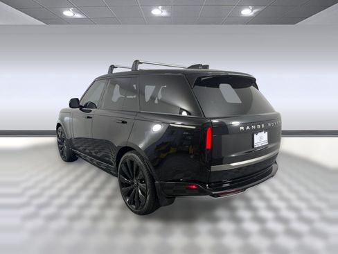 Used 2025 Land Rover Range Rover SE AWD/4WD image 3