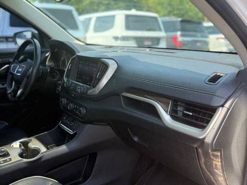 Used 2019 GMC Terrain Denali w/ Driver Alert Package II FWD image 9