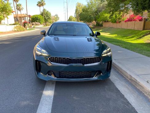 Used 2022 Kia Stinger GT1 RWD image 3