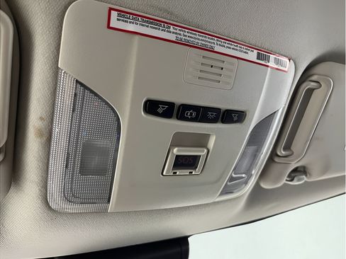 Used 2020 Toyota Corolla LE FWD image 24