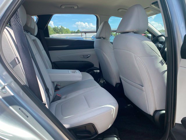 Used 2025 Hyundai Tucson SE AWD/4WD image 15
