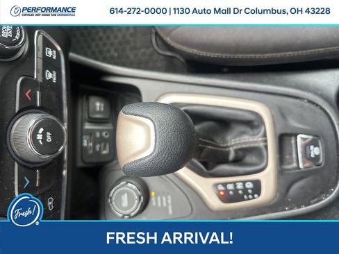 Used 2017 Jeep Cherokee Latitude w/ Safety/Convenience Group image 23