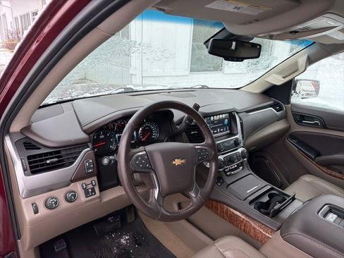 Used 2017 Chevrolet Suburban Premier image 16