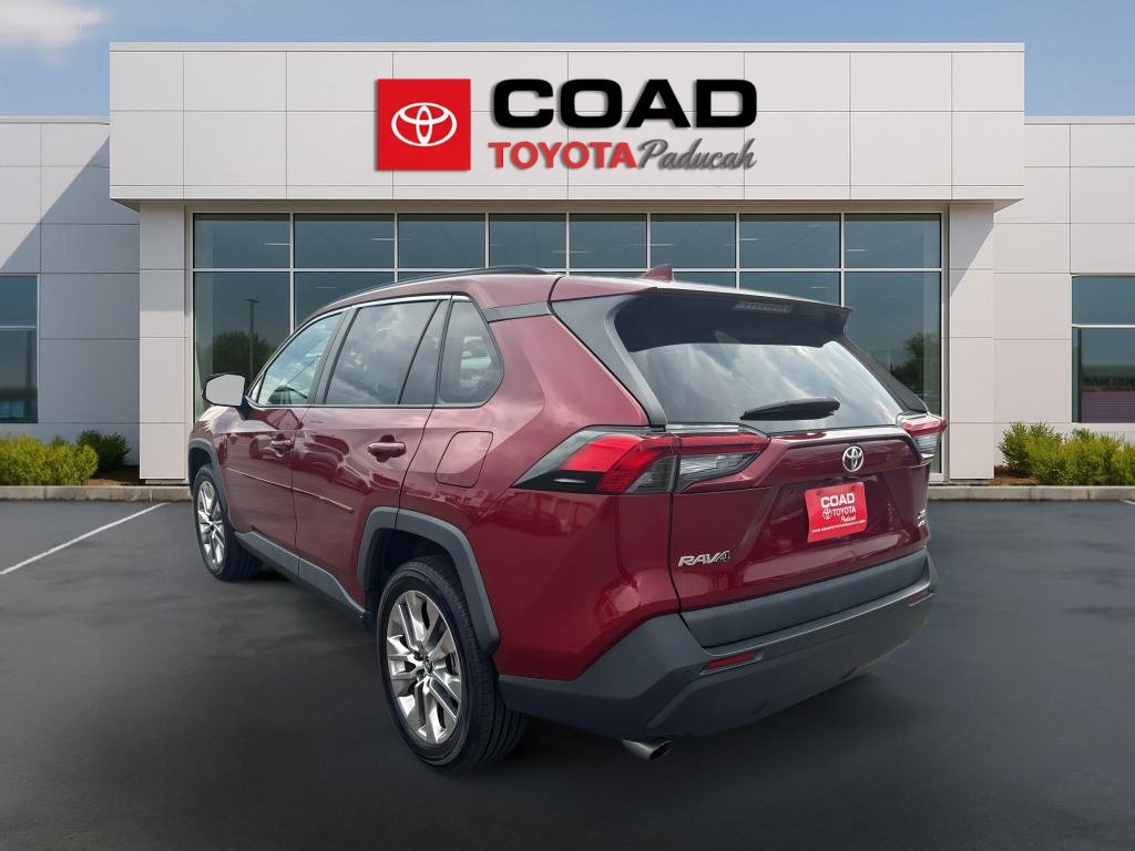 Used 2019 Toyota RAV4 XLE Premium w/ Advanced Technology Package AWD/4WD image 3