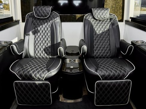 Used 2019 Mercedes-Benz Sprinter 144 image 89