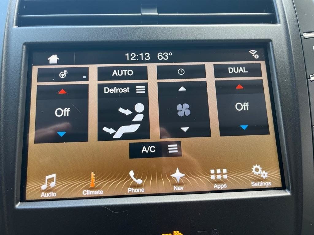 Used 2017 Lincoln MKC Reserve AWD/4WD image 17