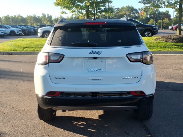 Certified 2024 Jeep Compass Limited w/ Elite Group AWD/4WD image 5