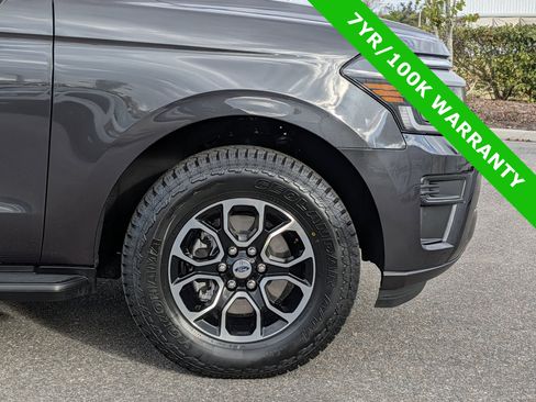 Certified 2024 Ford Expedition Max XLT image 11