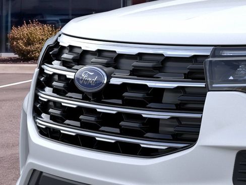 New 2026 Ford Explorer Active RWD image 19