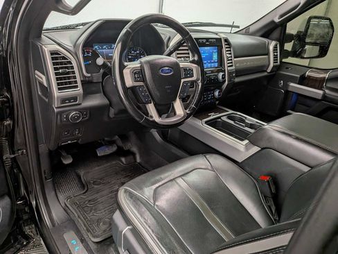 Used 2017 Ford F350 Platinum image 2