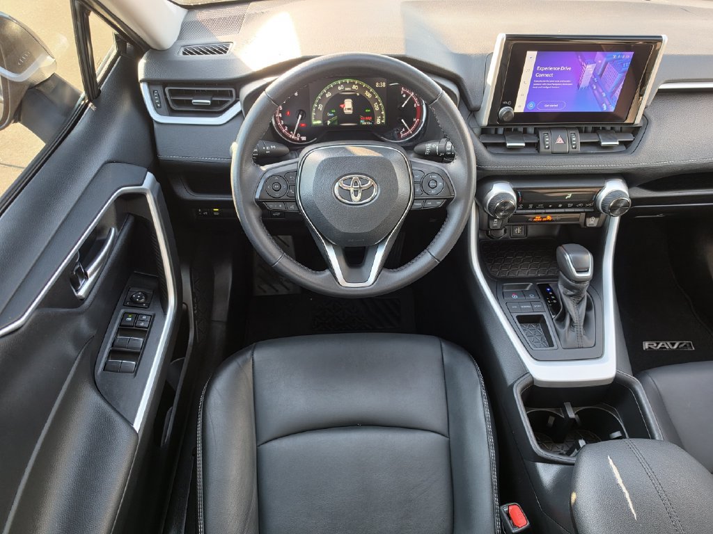 Used 2025 Toyota RAV4 XLE Premium FWD image 14