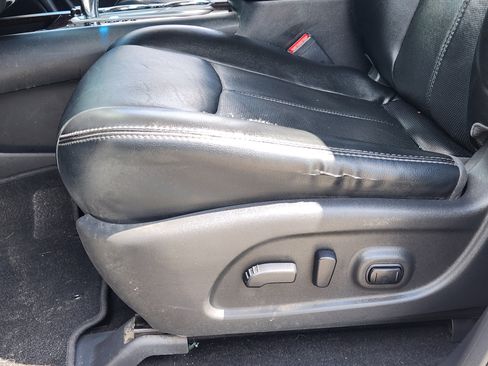 Used 2016 Nissan Pathfinder Platinum w/ Cargo Package FWD image 25