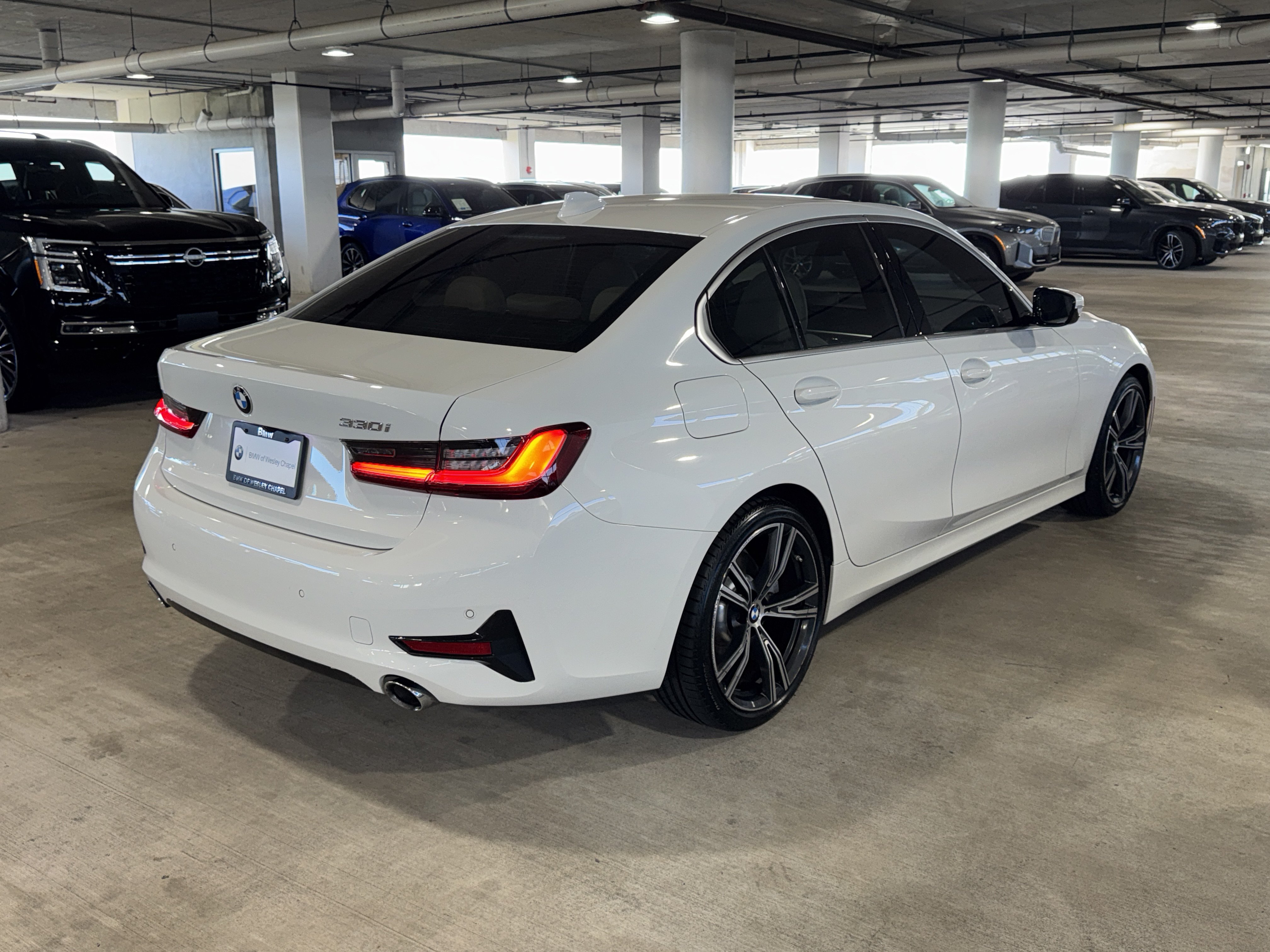 Used 2022 BMW 330i Sedan w/ Driving Assistance Package RWD image 10