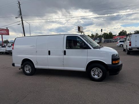 Used 2021 Chevrolet Express 2500 RWD image 1