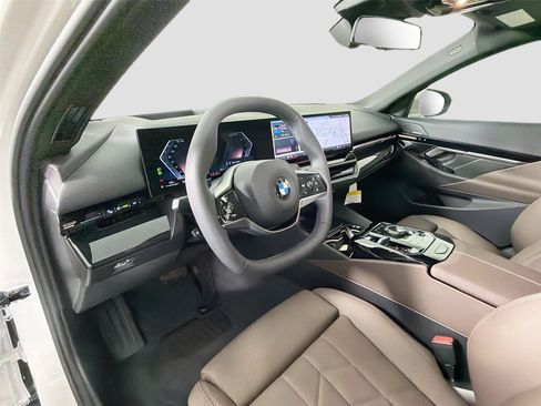 New 2026 BMW 530i w/ Premium Package RWD image 10