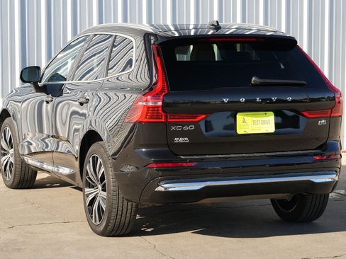 Used 2023 Volvo XC60 B5 Ultimate image 48
