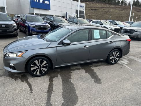 Used 2019 Nissan Altima 2.5 SV image 17