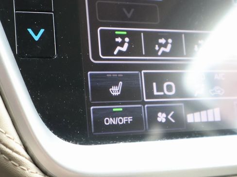 Used 2021 Subaru Outback Limited XT image 38