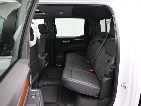 Used 2024 GMC Sierra 1500 Denali w/ Denali Reserve Package AWD/4WD image 11