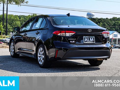 Used 2023 Toyota Corolla LE image 7
