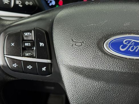 Used 2020 Ford Escape SE image 13