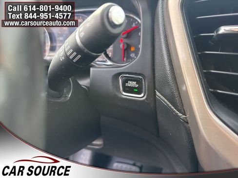 Used 2017 GMC Acadia Denali image 11