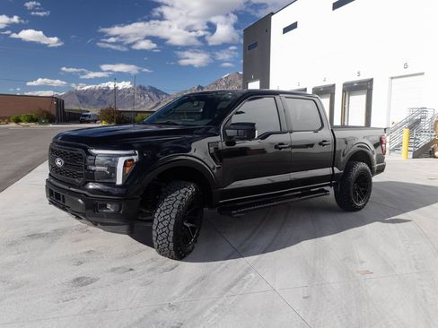Used 2025 Ford F150 Lariat AWD/4WD image 3