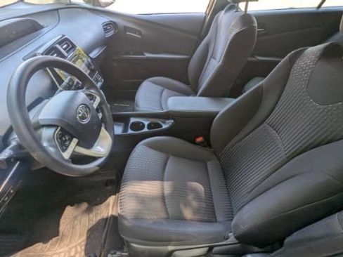 Used 2017 Toyota Prius Two w/ Prius Two Safety Plus Package FWD image 17