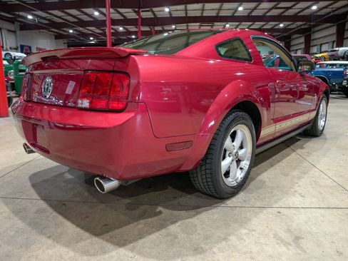 Used 2007 Ford Mustang Coupe RWD image 8
