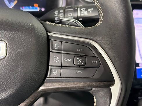 Used 2024 Jeep Grand Cherokee L Limited w/ Luxury Tech Group II image 25